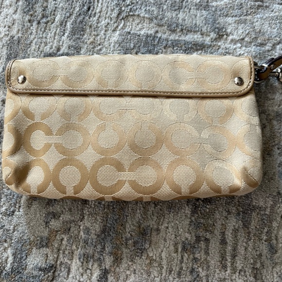 Coach Wristlet - Picture 4 of 4